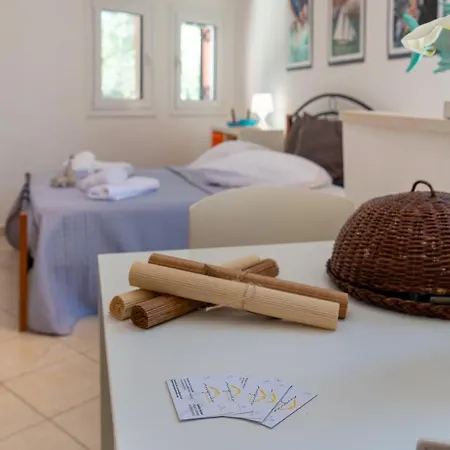 Margarita Paxos - Kam Lákka