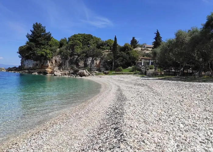 Margarita Paxos - Kam Lákka